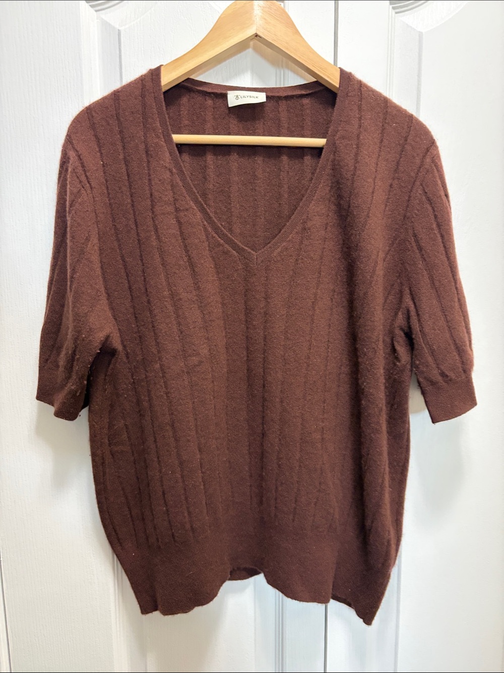 Lilysilk 100% cashmere Chocolate Brown V-Neck Short Sleeve Sweater in XL